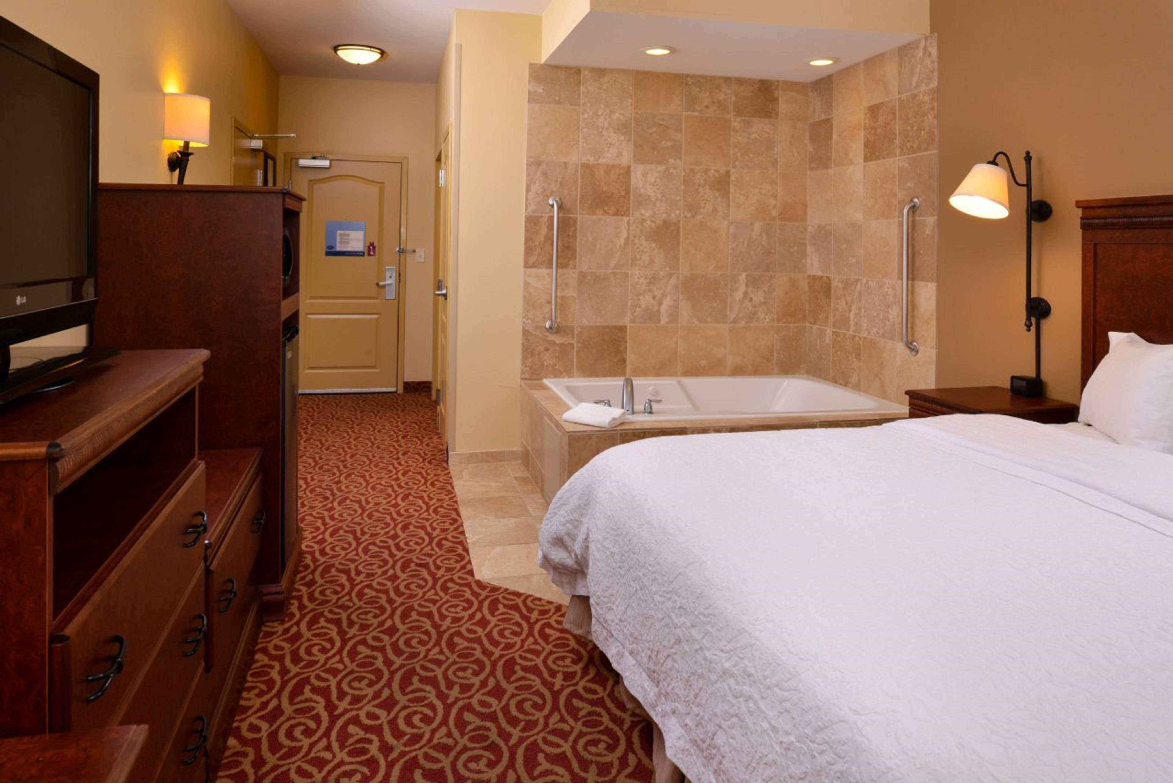 Hotel Hampton By Hilton Lincoln Esterno foto