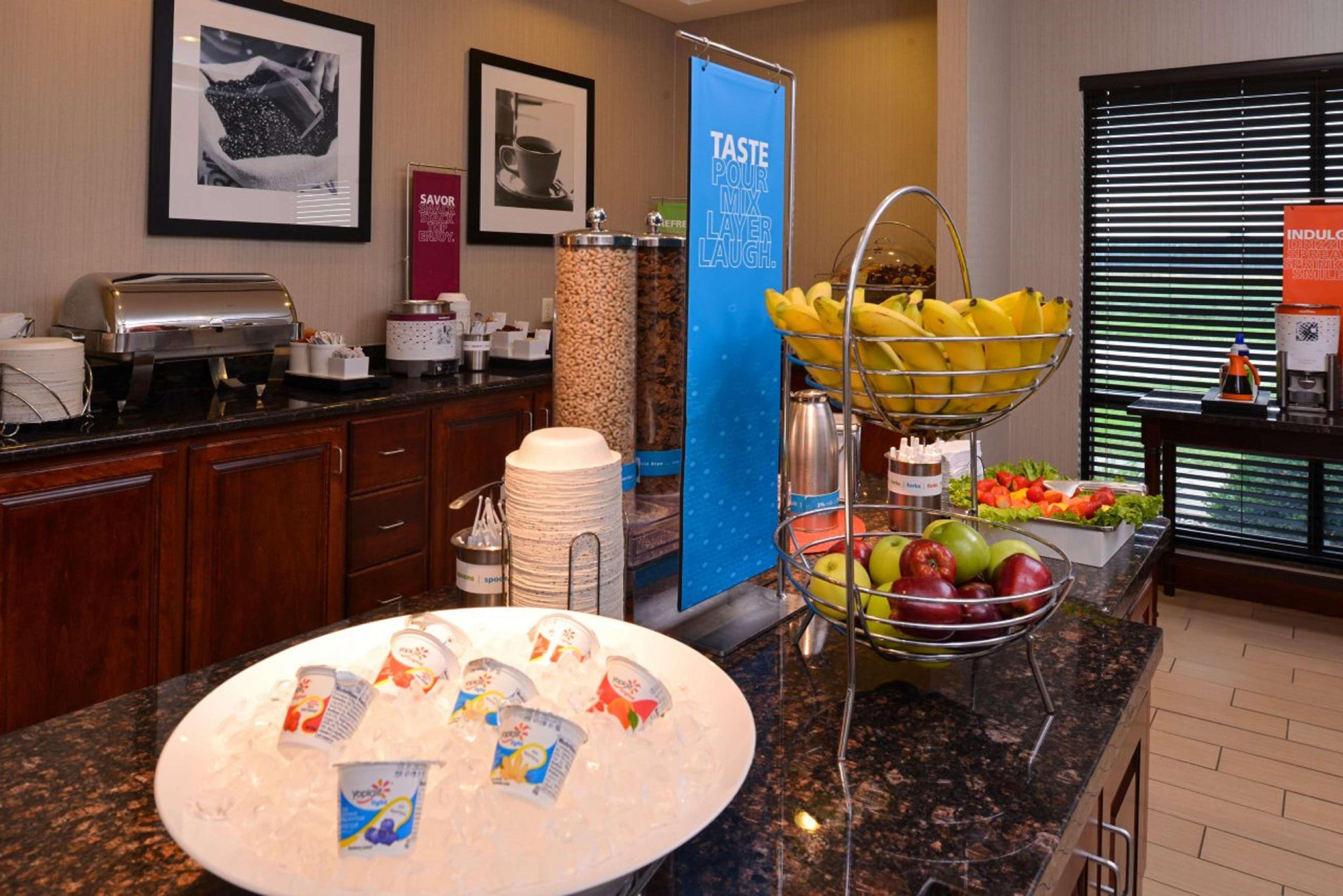 Hotel Hampton By Hilton Lincoln Esterno foto